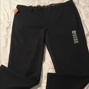 Dockers Men's Black Chinos